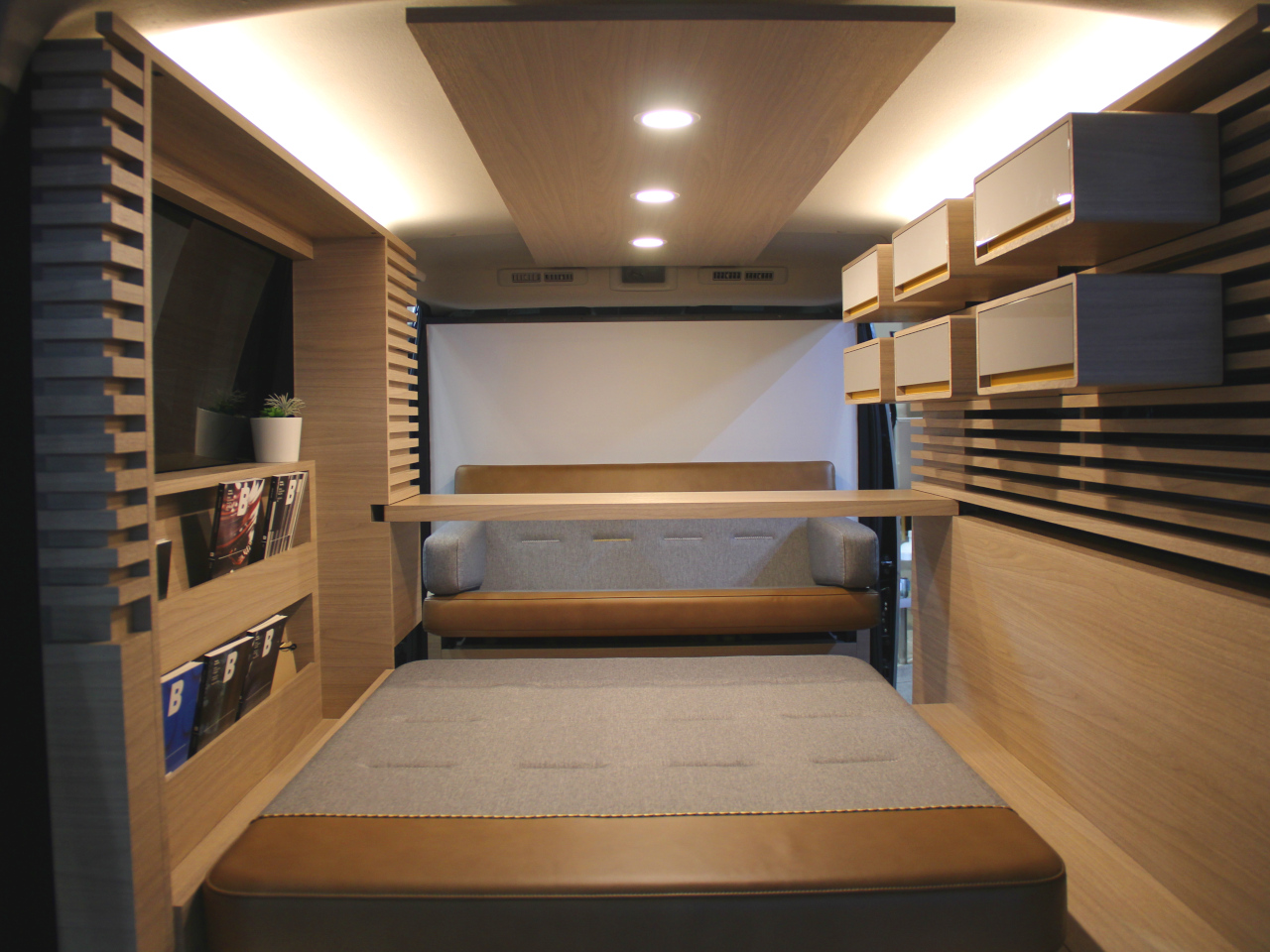 発売が楽しみ！日産の「キャラバン MY ROOM CONCEPT」は車の中とは思えないオシャレな車内空間 (1/3) 車と旅のWEB