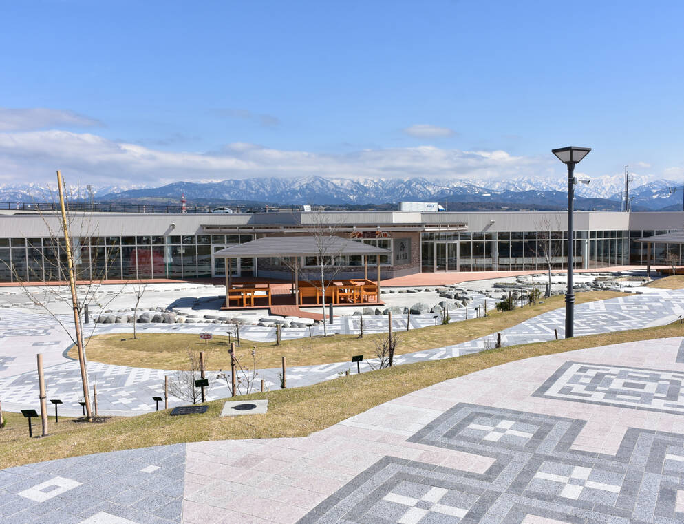 4月22日オープン! 黒部峡谷トロッコ電車への観光時等に立ち寄れる黒部市の新たな道の駅「KOKOくろべ」 車と旅のWEBメディア Mobility Story|モビスト 4月22日オープン! 黒部峡谷トロッコ電車への観光時等に立ち寄れる黒部市の新たな道の駅「KOKOくろべ」 車と旅のWEBメディア Mobility Story|モビスト
