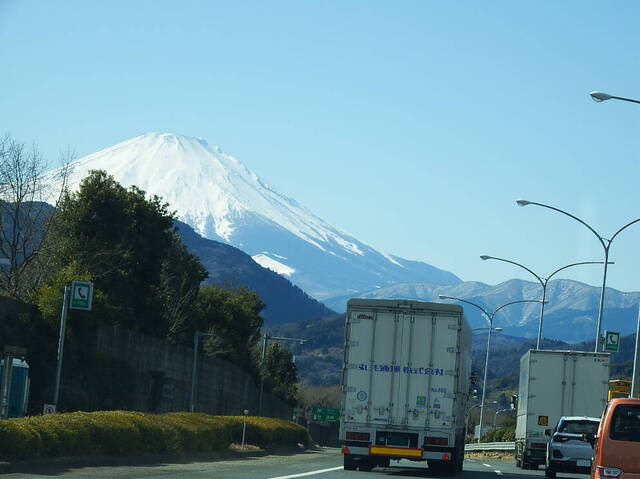 日本一の山の絶景を満喫！ 家族や友人に案内してほしい「東名」から富士山が見えるおすすめビューポイント！