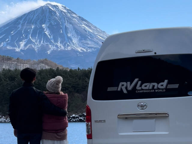 車中泊仕様のハイエースで夫婦ふたり旅！ 出発前に確認してほしい「楽しみ方」やその「注意点」